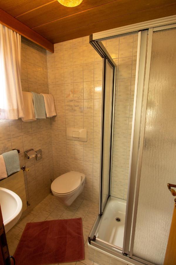 マイヤーホーフェン Haus Josef Bed & Breakfast エクステリア 写真