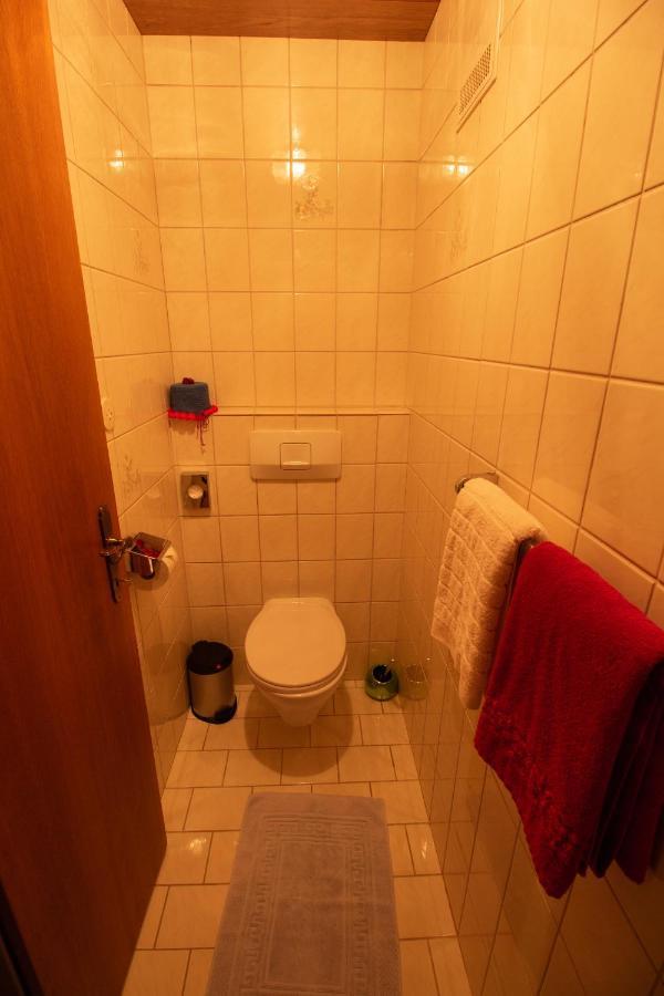 マイヤーホーフェン Haus Josef Bed & Breakfast エクステリア 写真